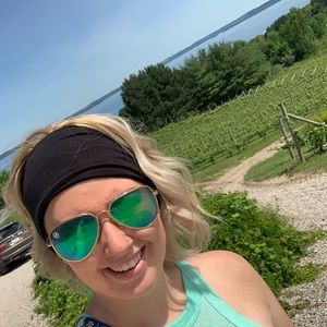 Meet your Posher, Allison